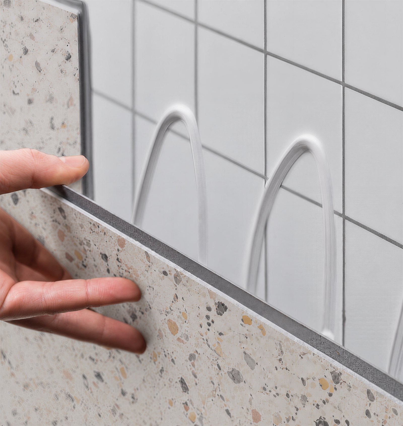 Floorious marble-look wall panels in a bathroom